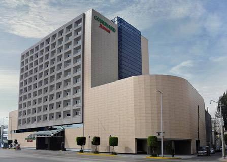 Hotel Courtyard by Marriott Revolución - Estacionamiento en Ciudad de México