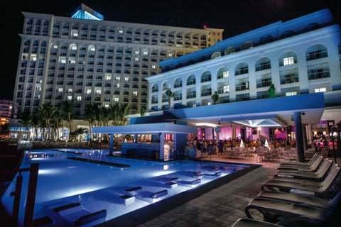 Hotel Riu Cancún - Eventos y Bodas en la Playa en todo México