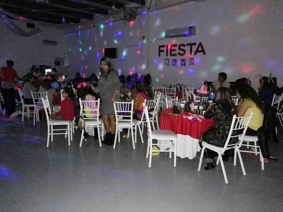 Fiesta Blvd, Salones de eventos en Guadalupe — foto 5