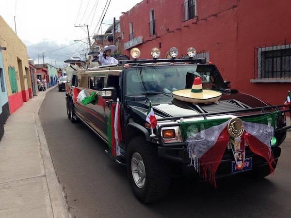 Limousine Queretaro C & O, Carro para novios o 15s en Santiago de Querétaro — foto 5