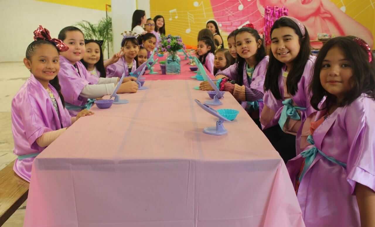 Girls Kigdom Spa Party, Renta de Inflables, brincolines y Juegos para Niños en Monterrey — foto 2
