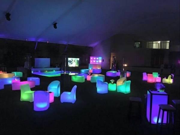 Lounge Led SLP, Mobiliario y Loza en San Luis Potosí — foto 2