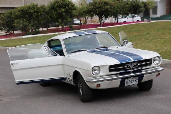 Renta de Carros RT, Carro para novios o 15s en San Luis Potosí — foto 4