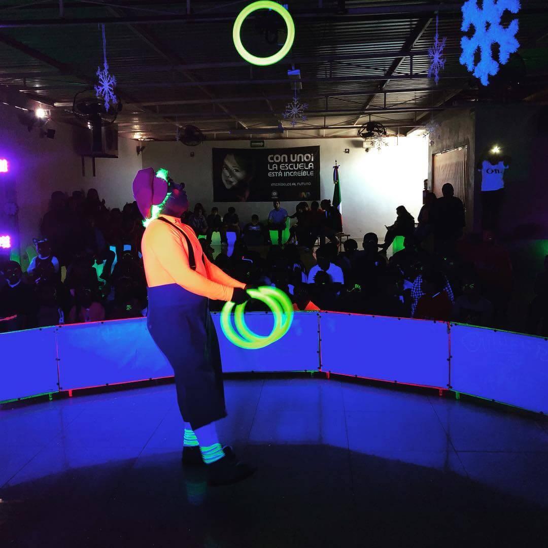 Redepente Espectacular, Animación en Monterrey — foto 3