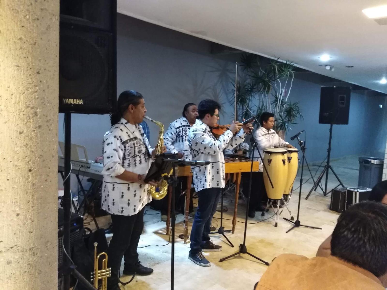 Grupo Marimba Tropical Veracruz, Música en vivo en San Luis Potosí — foto 5