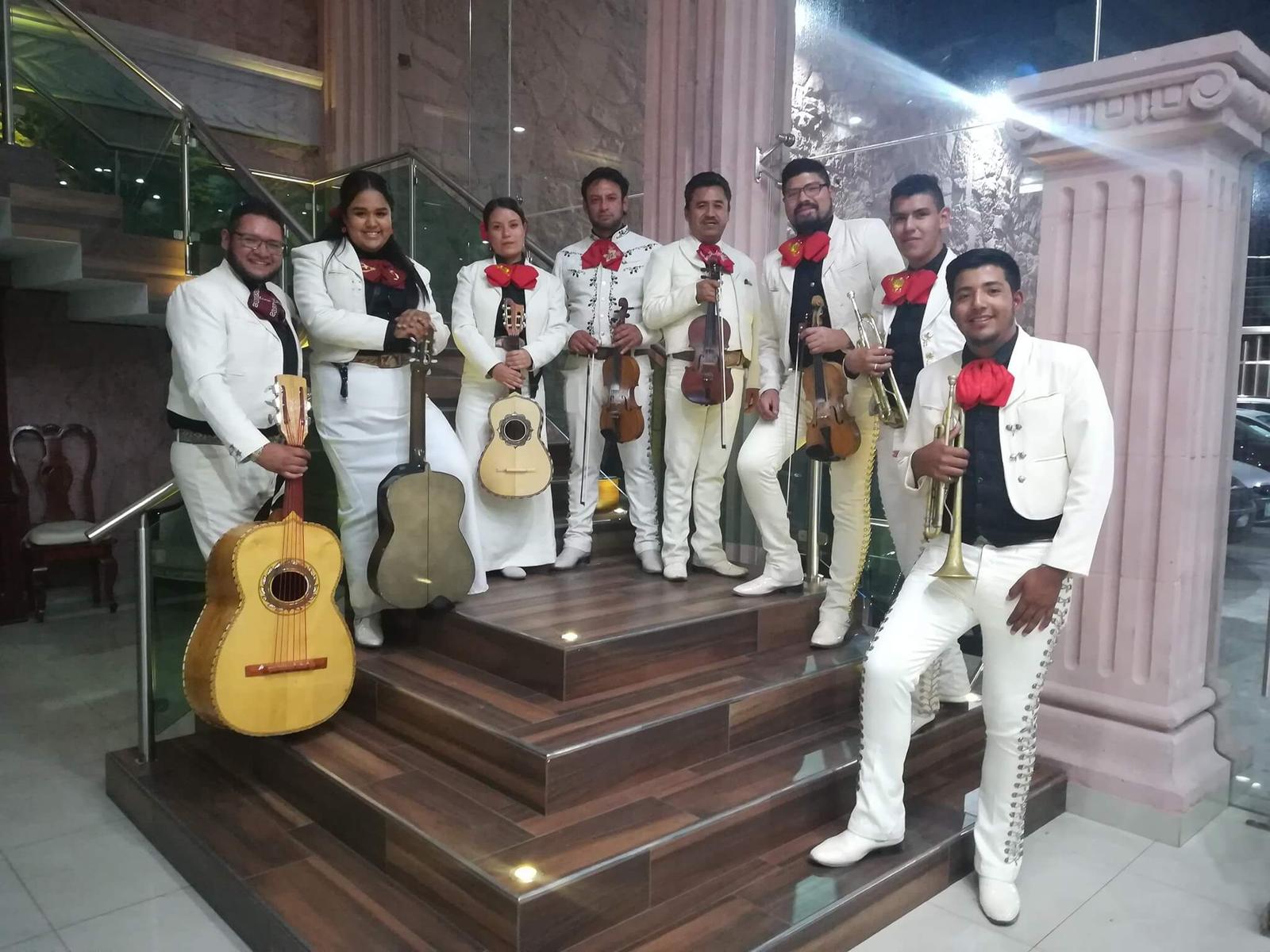 Mariachi Nuevo Imperio, Mariachi en San Luis Potosí — foto 3