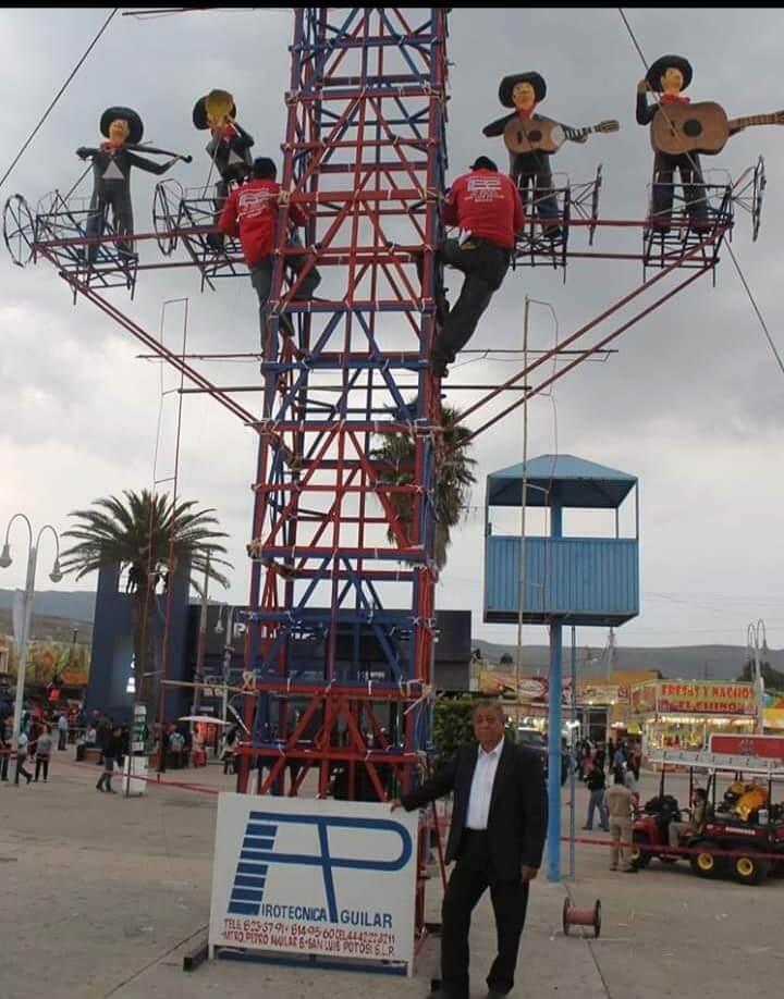 Pirotecnia Aguilar, Pirotécnicos en San Luis Potosí — foto 2