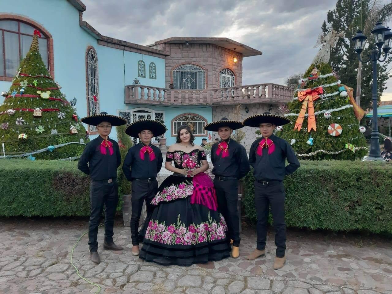 Luxury Boys Vals & Dance Co., Coreografia en San Luis Potosí — foto 3