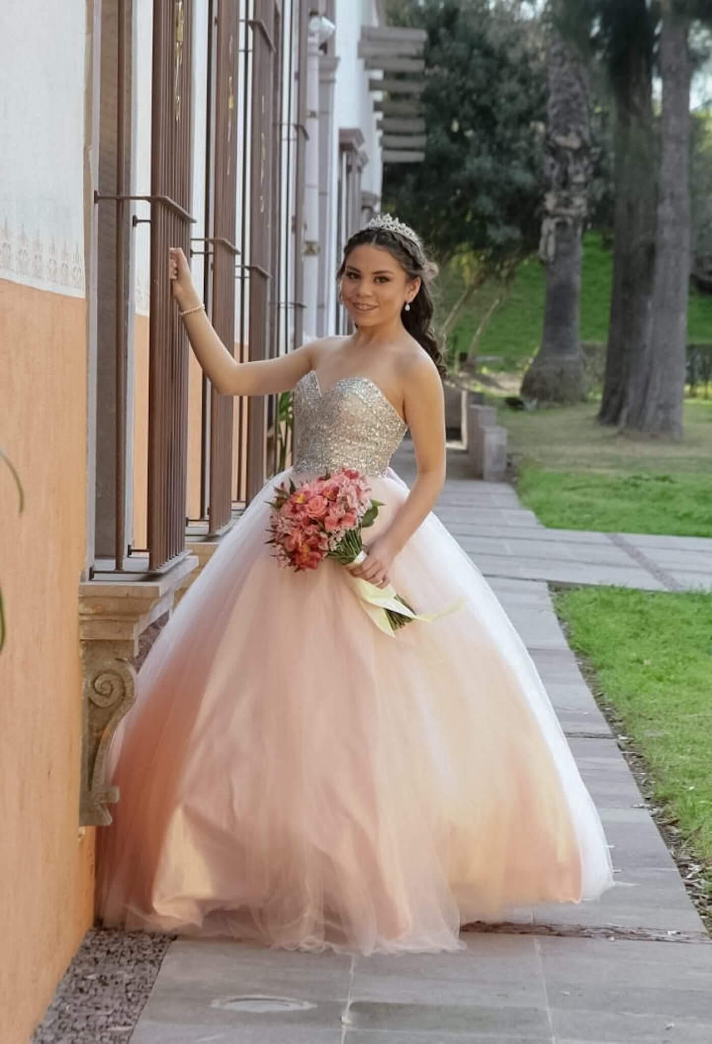 Almudena Novias, Vestidos en San Luis Potosí — foto 2