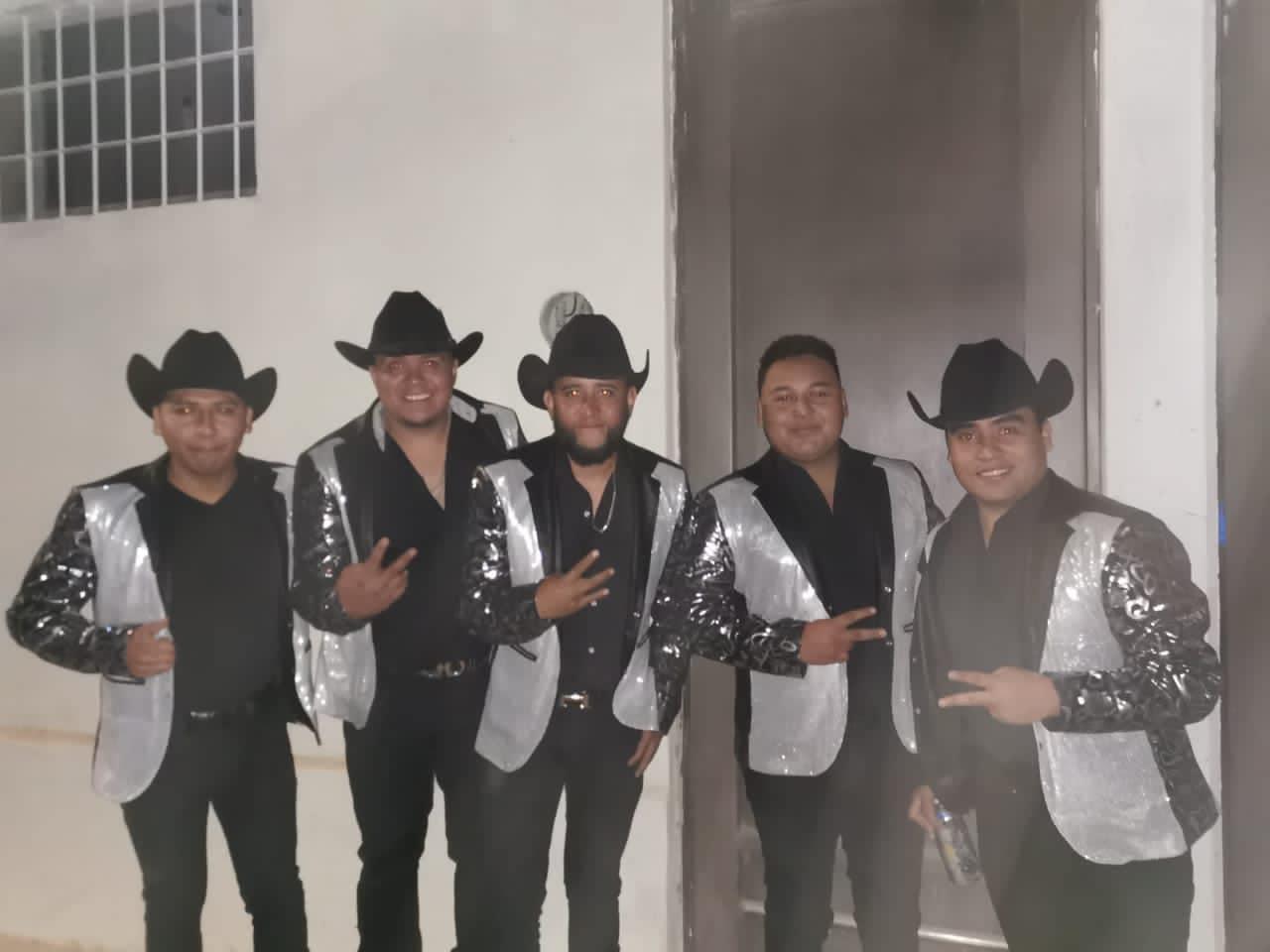 Armados Norteño Banda, Banda en San Luis Potosí — foto 2