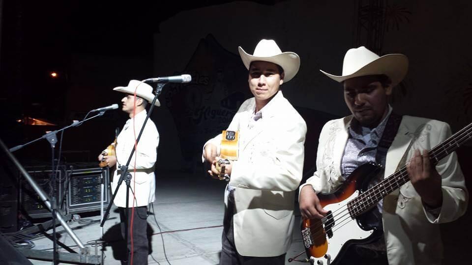 Trio Gigante Huasteco, Trio en Xilitla — foto 6