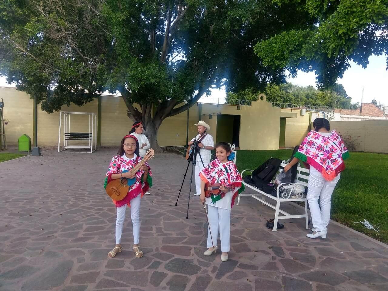 Trío Solecito Huasteco, Trio en San Luis Potosí — foto 4