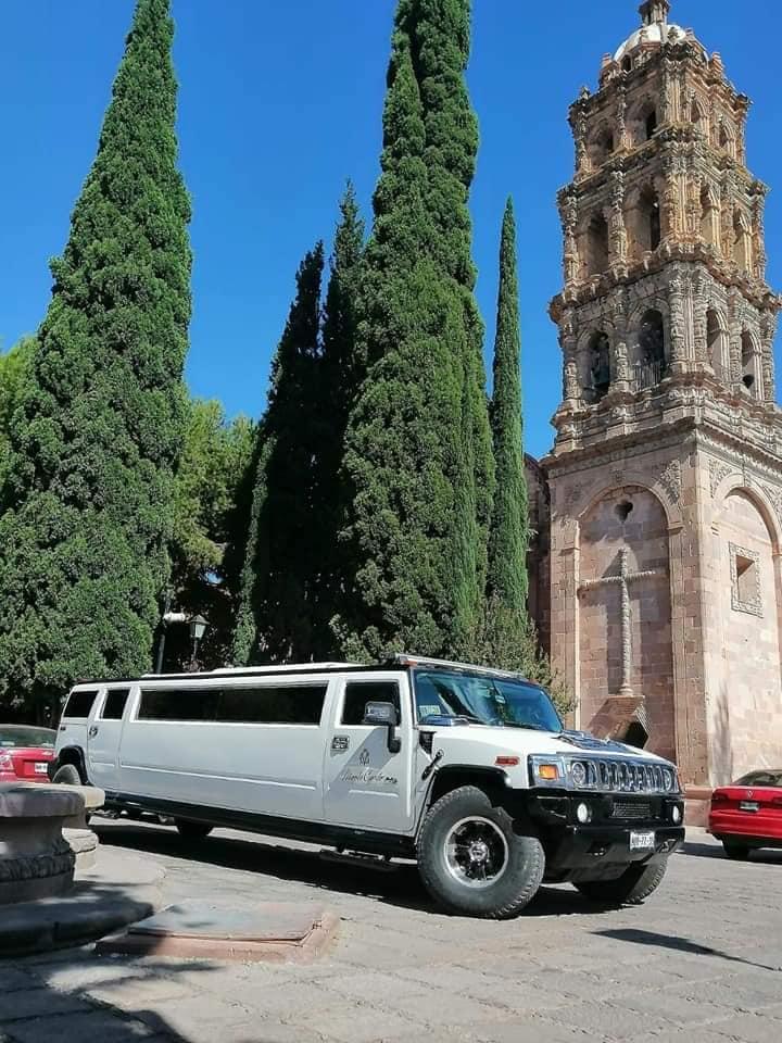 MonteCarlo, Carro para novios o 15s en San Luis Potosí — foto 2