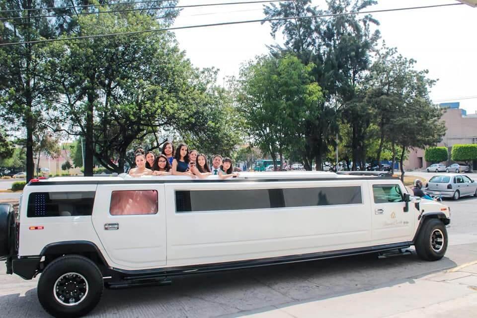 MonteCarlo, Carro para novios o 15s en San Luis Potosí — foto 5