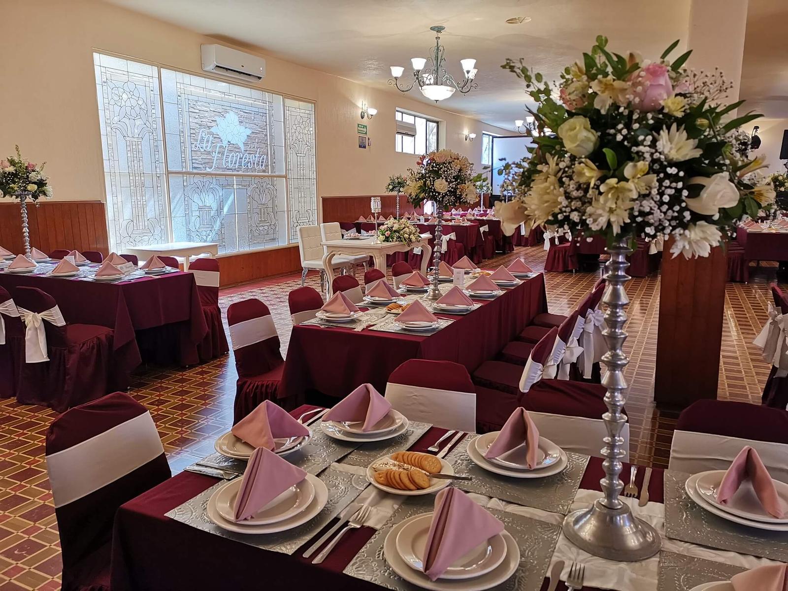 Salón La Floresta, Salones de eventos en Soledad de Graciano Sánchez — foto 2