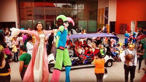 Zanqueros Zankudos, Zancos en Santiago de Querétaro — foto 5