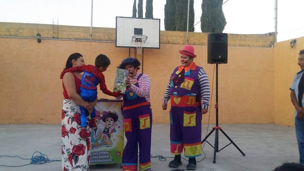 Lalin y Choforina, Animación en Santiago de Querétaro — foto 3