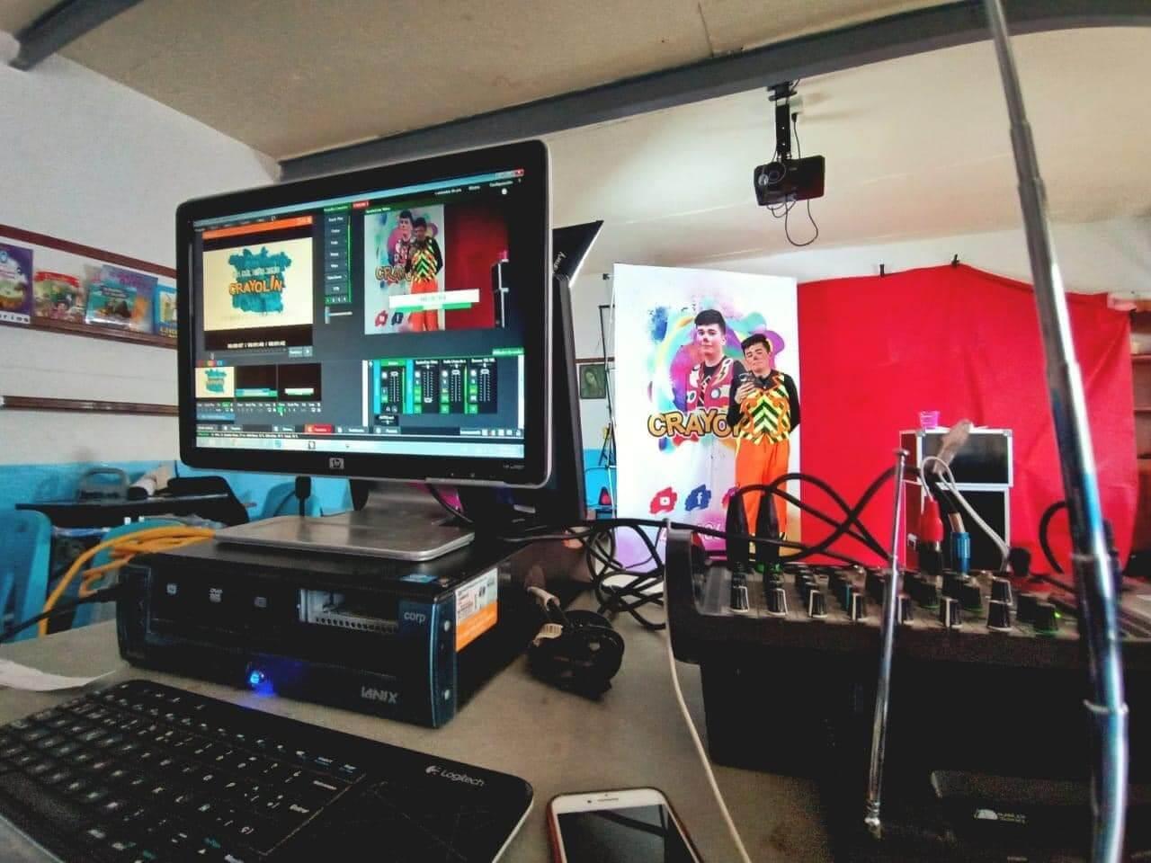 Payaso Crayolín, Animación en Huimilpan — foto 2