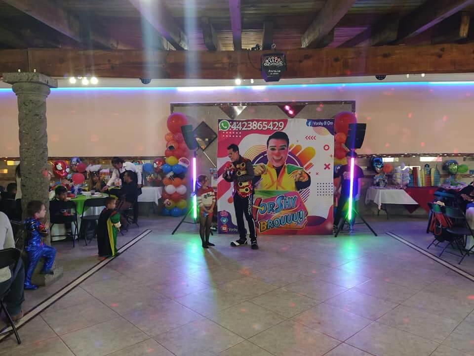 Yorshy Brouuu, Animación en Santiago de Querétaro — foto 4