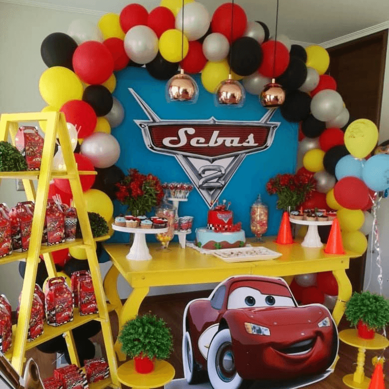Globos y guirnaldas