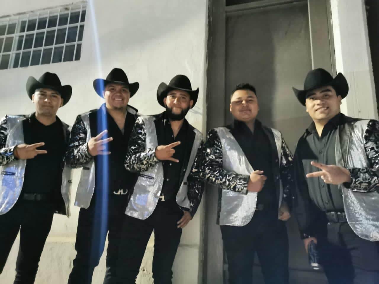 Armados Norteño Banda - Banda en todo México
