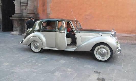 Bodacar Altamira - Carro para novios o 15s en todo México