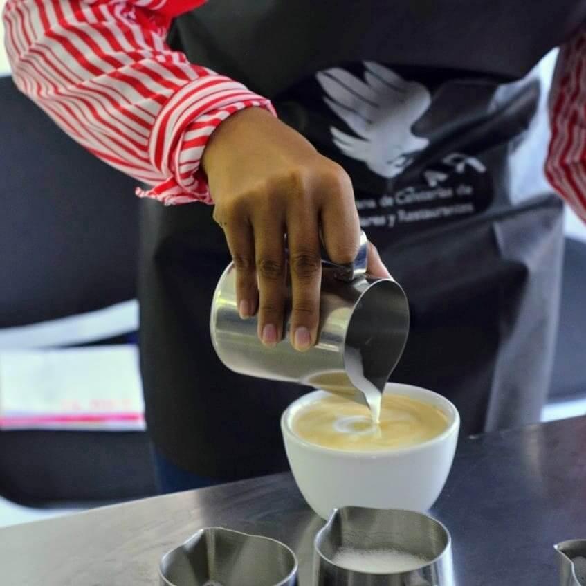 Emce Bar Escuela Especializada - Bebidas, Barmans y Coctelería en todo México