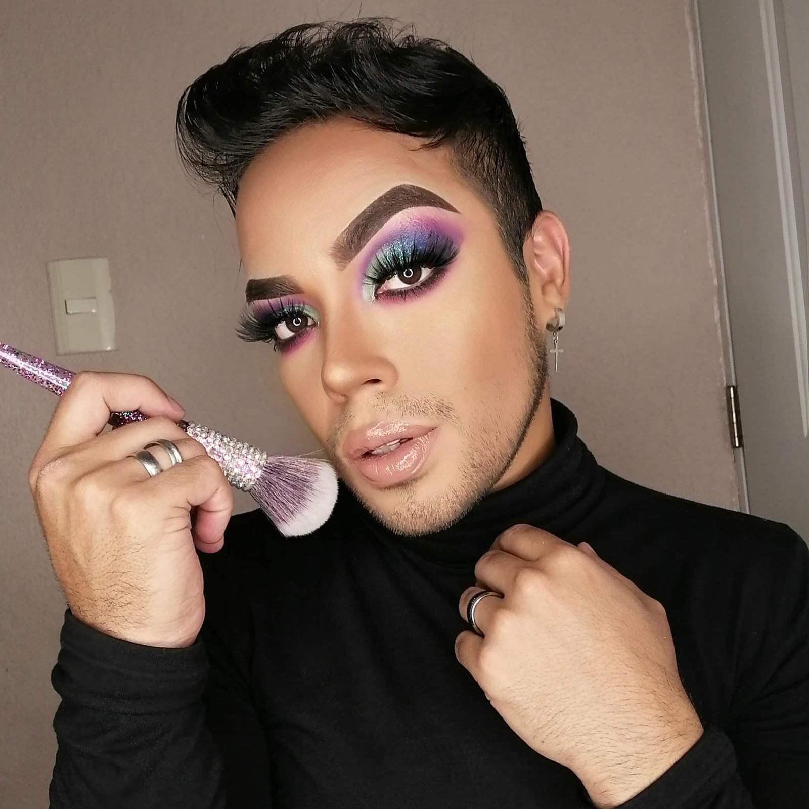 Enrique López Makeup - proveedor de belleza y moda en México