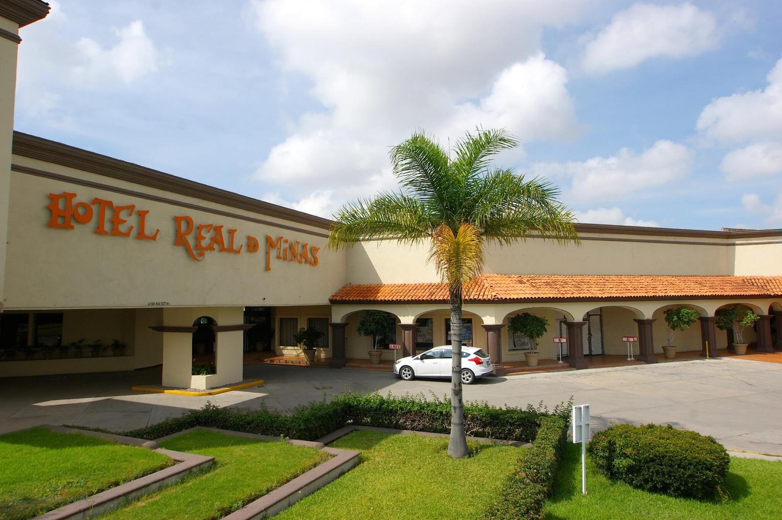 Hotel Real De Minas de San Luis - Estacionamiento en San Luis Potosí