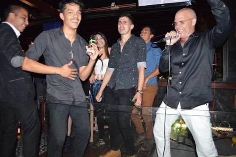 Manny Cruz - Grupo versátil en todo México