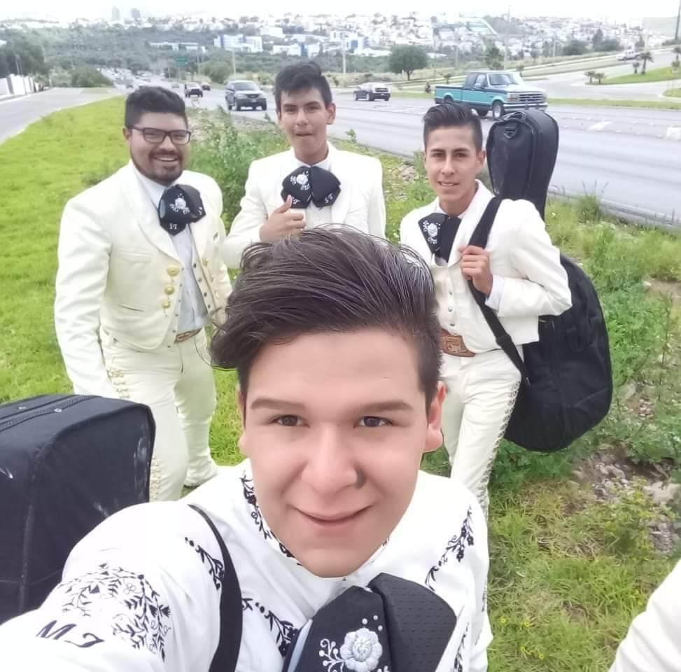 Mariachi Nuevo Imperio - Mariachi en todo México