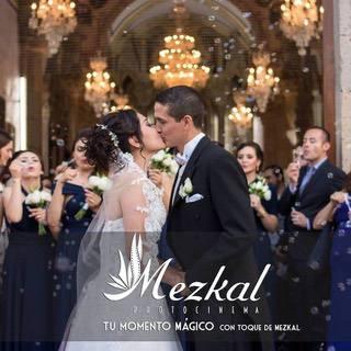 Logotipo de Mezkal Photocinema
