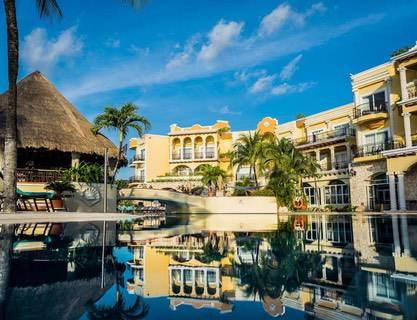 Hotel Panamá Jack Resort Playa del Carmen - Estacionamiento en Cancún - Riviera Maya (Quintana Roo)