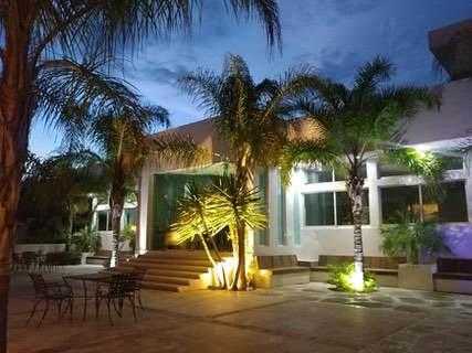 Salón Quinta Santa Fé - Estacionamiento en todo México