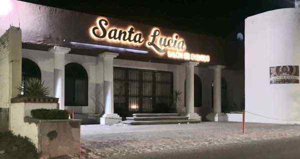 Salón Santa Lucía - Estacionamiento en todo México