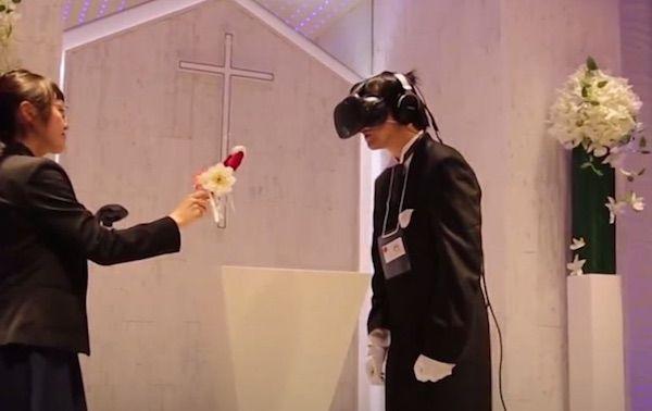 2. Boda con un personaje virtual.