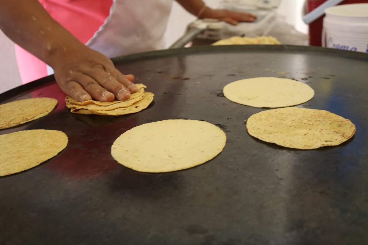 Tortillas recien hechas.