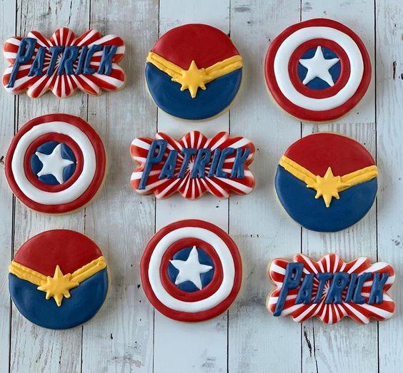 Una mesa de dulces con estilo